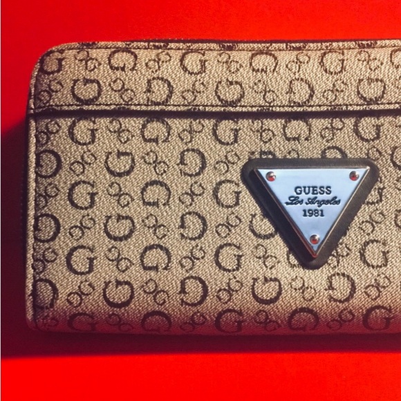 Guess Signature G Monogram Triangle Logo Grey Gray & Black Womens Wallet - Picture 4 of 13